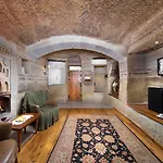 Terra Cave Otel 3*