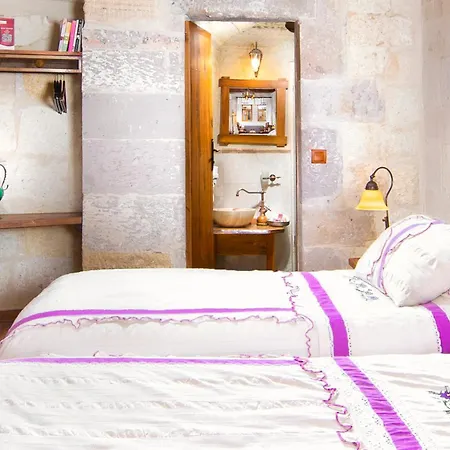 Hotel Terra Cave 3*