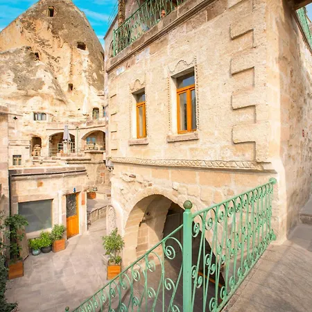 Terra Cave Готель