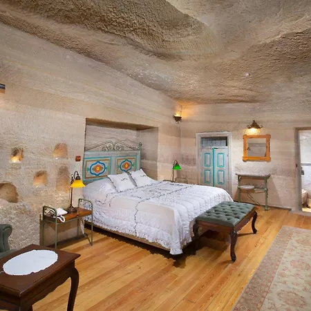 מלון Terra Cave