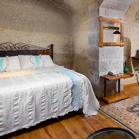 Hotel Terra Cave 2*