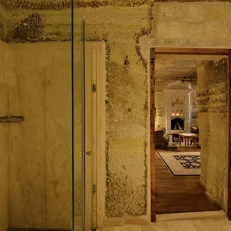 Terra Cave גורמה